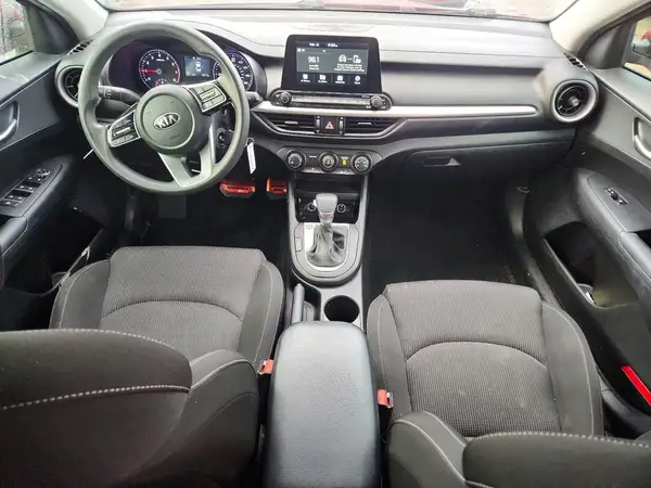 3KPF24AD2ME385801 2021 KIA FORTE - Image 8