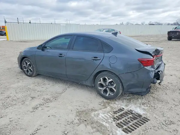 3KPF24AD2ME387807 2021 KIA FORTE - Image 2