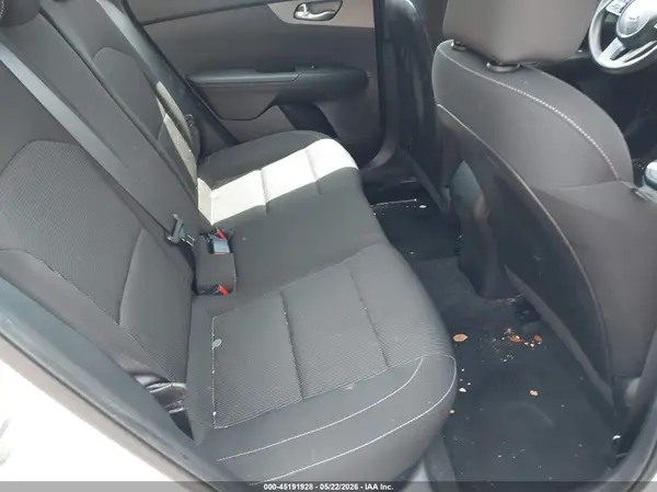 3KPF24AD2ME389024 2021 KIA FORTE - Image 8