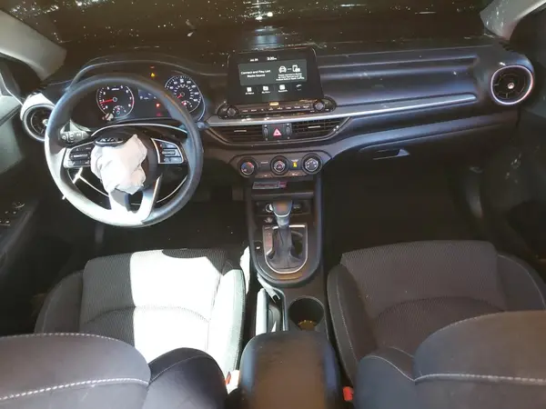 3KPF24AD2ME391355 2021 KIA FORTE - Image 8