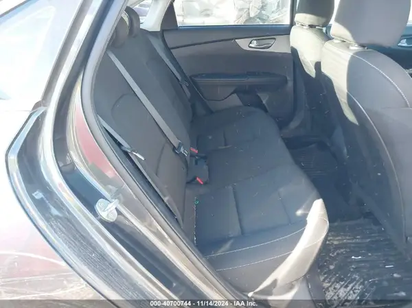 3KPF24AD2ME395910 2021 KIA FORTE - Image 8