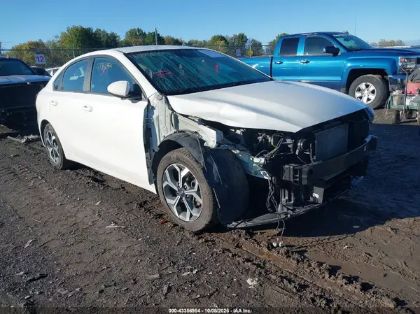 3KPF24AD2ME399021 2021 KIA FORTE - Image 1
