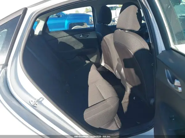 3KPF24AD2ME399021 2021 KIA FORTE - Image 8