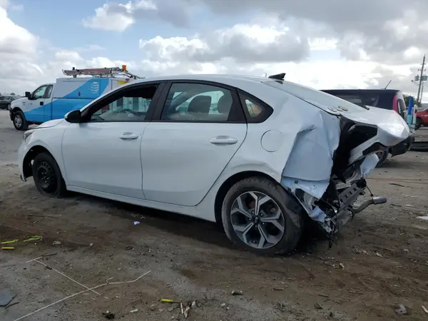 3KPF24AD2ME404055 2021 KIA FORTE - Image 2
