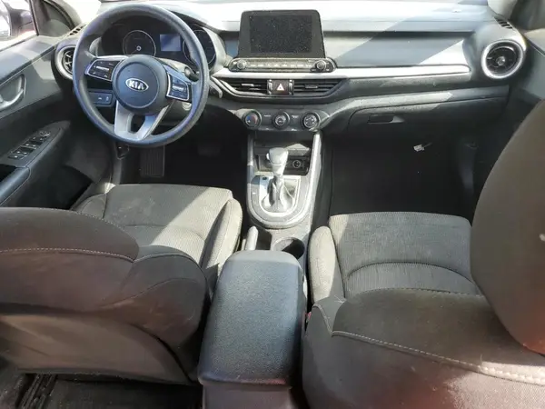3KPF24AD2ME404055 2021 KIA FORTE - Image 8