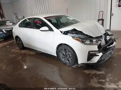 3KPF24AD2ME406081 2021 KIA FORTE