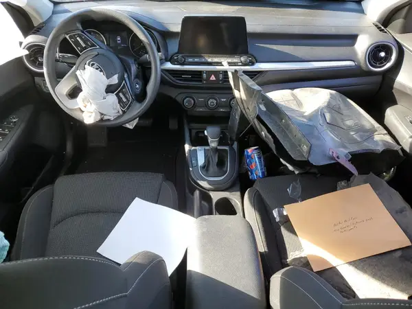 3KPF24AD2ME407196 2021 KIA FORTE - Image 8