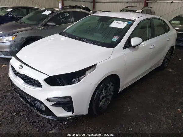 3KPF24AD2ME407862 2021 KIA FORTE - Image 2