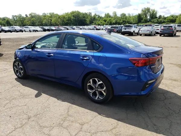 3KPF24AD2ME408235 2021 KIA FORTE - Image 2
