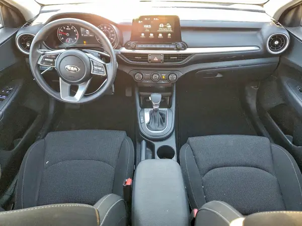3KPF24AD2ME409305 2021 KIA FORTE - Image 8