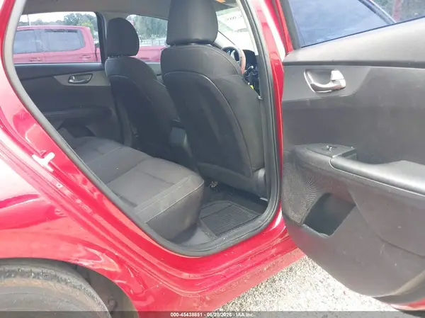 3KPF24AD2ME409854 2021 KIA FORTE - Image 8