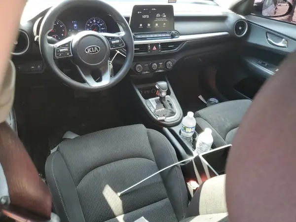 3KPF24AD2ME414424 2021 KIA FORTE - Image 8