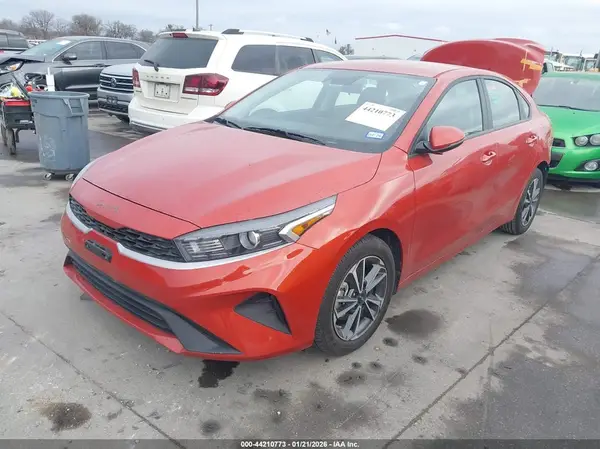 3KPF24AD2NE416353 2022 KIA FORTE - Image 2