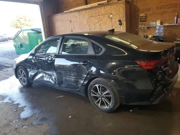 3KPF24AD2NE417244 2022 KIA FORTE - Image 2