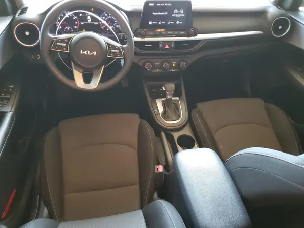 3KPF24AD2NE417390 2022 KIA FORTE - Image 8