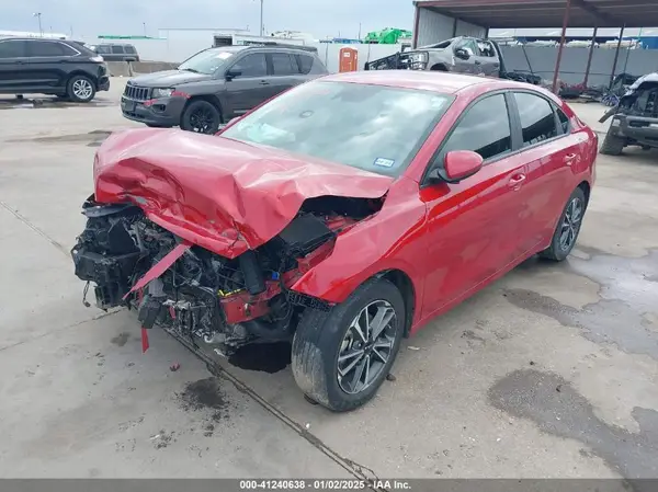 3KPF24AD2NE427241 2022 KIA FORTE - Image 2