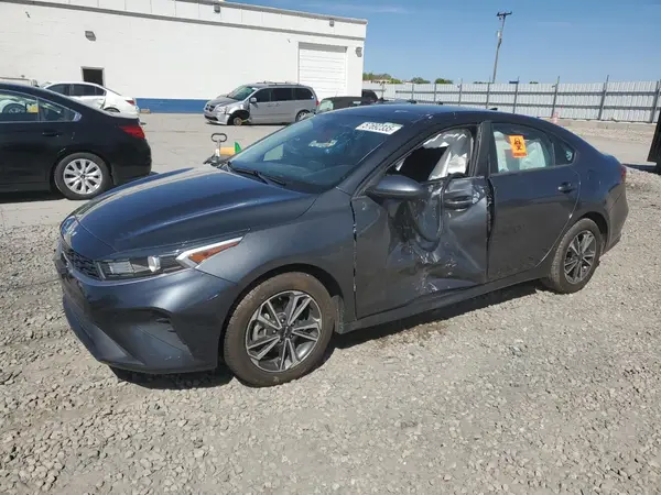3KPF24AD2NE428812 2022 KIA FORTE - Image 1