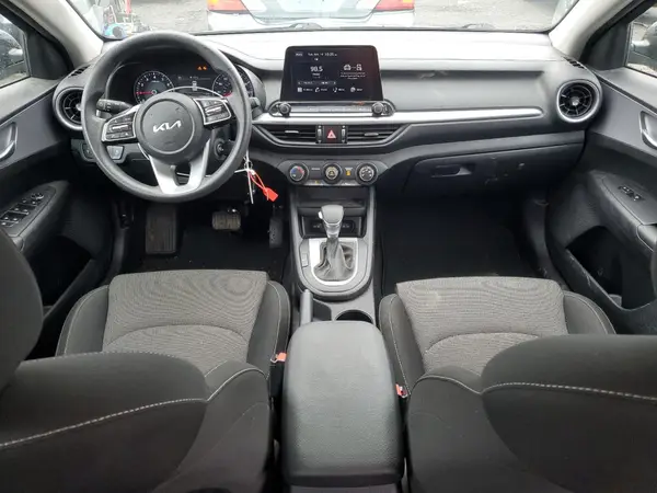 3KPF24AD2NE430625 2022 KIA FORTE - Image 8