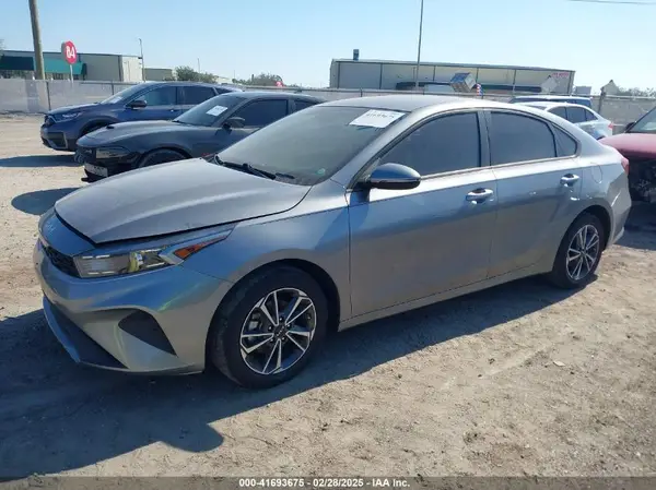 3KPF24AD2NE434870 2022 KIA FORTE - Image 2