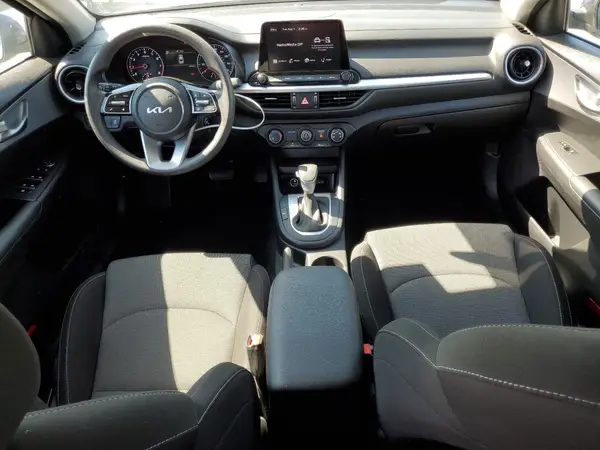 3KPF24AD2NE435887 2022 KIA FORTE - Image 8