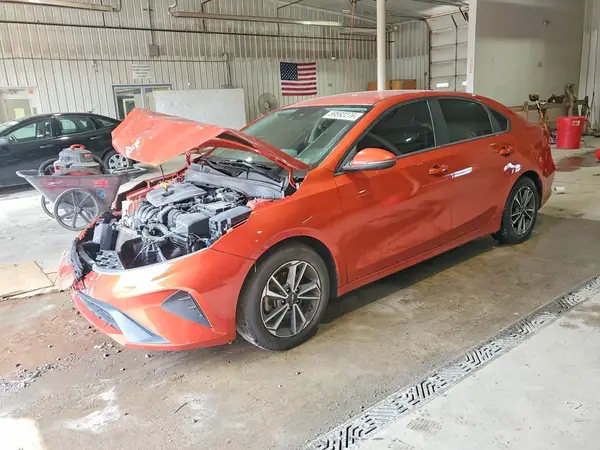 3KPF24AD2NE437672 2022 KIA FORTE - Image 1