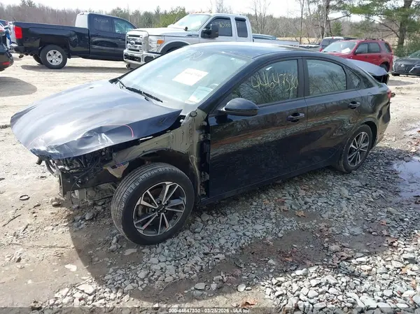 3KPF24AD2NE439177 2022 KIA FORTE - Image 2