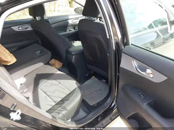3KPF24AD2NE439177 2022 KIA FORTE - Image 8