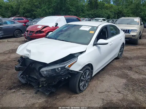 3KPF24AD2NE441575 2022 KIA FORTE - Image 2