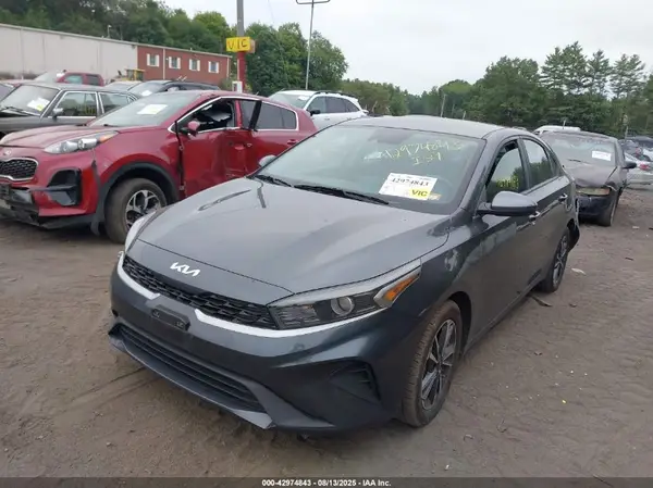 3KPF24AD2NE441947 2022 KIA FORTE - Image 2