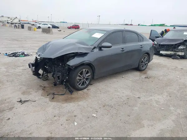 3KPF24AD2NE450437 2022 KIA FORTE - Image 2