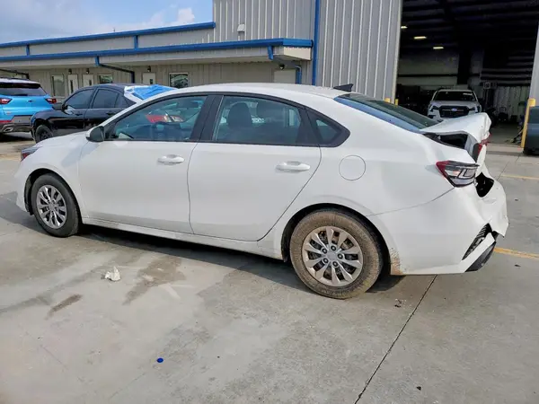 3KPF24AD2NE451202 2022 KIA FORTE - Image 2