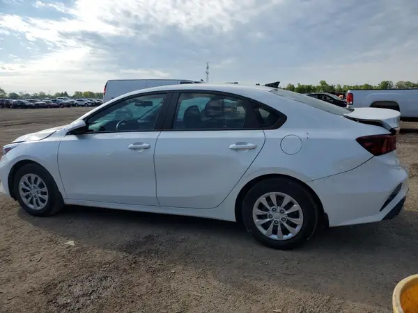3KPF24AD2NE451507 2022 KIA FORTE - Image 2