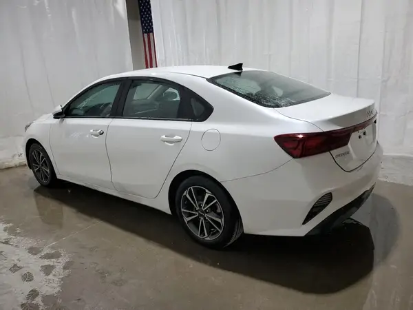3KPF24AD2NE451667 2022 KIA FORTE - Image 2