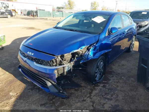 3KPF24AD2NE453449 2022 KIA FORTE - Image 2