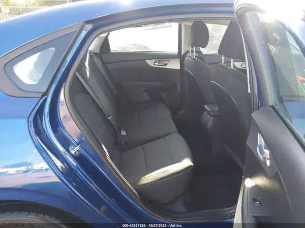 3KPF24AD2NE453449 2022 KIA FORTE - Image 8