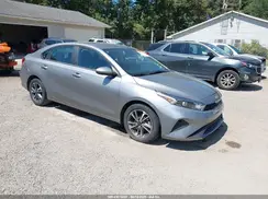 3KPF24AD2NE454018 2022 KIA FORTE