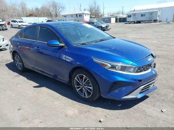 3KPF24AD2NE454505 2022 KIA FORTE - Image 1