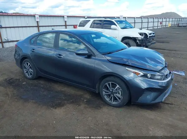 3KPF24AD2NE455301 2022 KIA FORTE - Image 1
