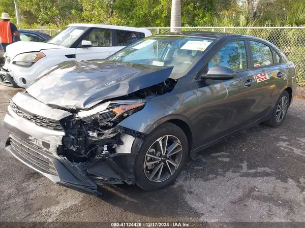 3KPF24AD2NE457761 2022 KIA FORTE - Image 2