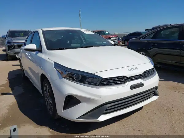 3KPF24AD2NE462295 2022 KIA FORTE - Image 1