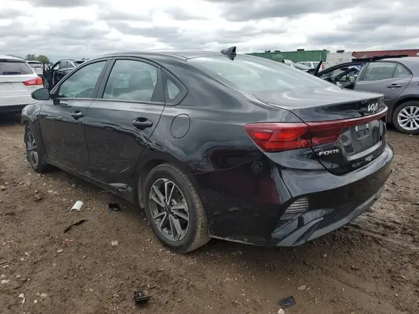 3KPF24AD2NE463222 2022 KIA FORTE - Image 2
