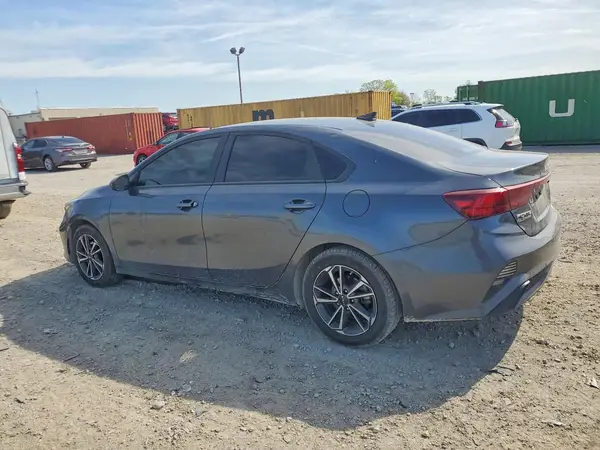 3KPF24AD2NE463933 2022 KIA FORTE - Image 2
