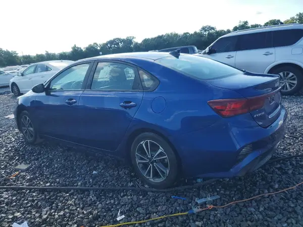 3KPF24AD2NE465262 2022 KIA FORTE - Image 2