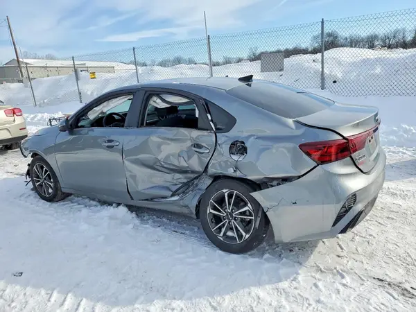 3KPF24AD2NE466590 2022 KIA FORTE - Image 2