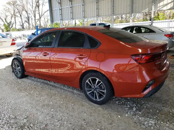 3KPF24AD2NE467383 2022 KIA FORTE - Image 2