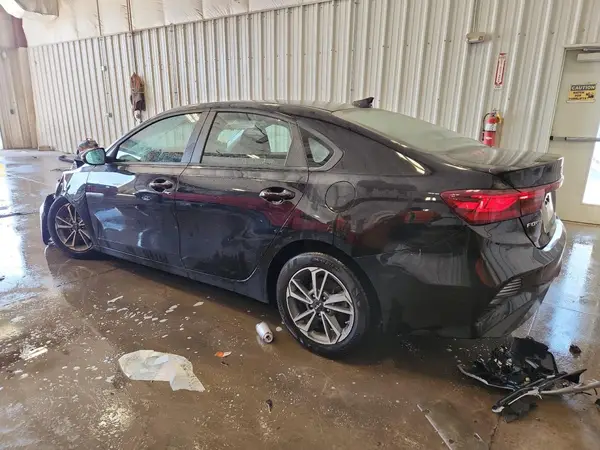 3KPF24AD2NE467982 2022 KIA FORTE - Image 2