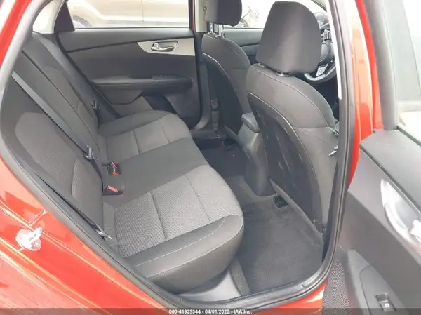 3KPF24AD2NE468128 2022 KIA FORTE - Image 8