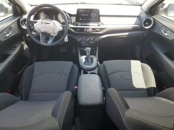3KPF24AD2NE468291 2022 KIA FORTE - Image 8