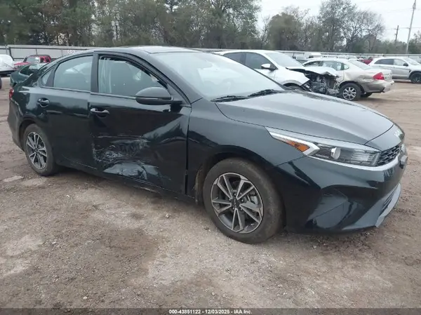 3KPF24AD2NE468419 2022 KIA FORTE - Image 1