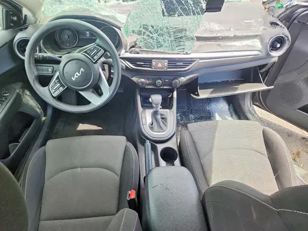 3KPF24AD2NE468565 2022 KIA FORTE - Image 8